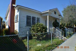 4615 S San Pedro St, Los Angeles, CA 90011