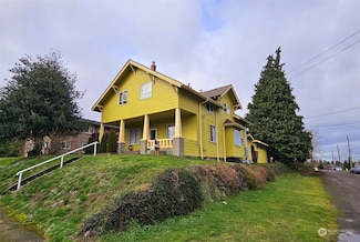 1651 S 35th St, Tacoma, WA 98418