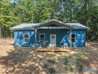 2152 Holiday Shores Rd, Scottsboro, AL 35769