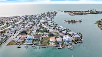 904 Inlet Cir, Venice, FL 34285