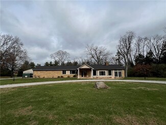 3420 E Lost Bridge Rd, Decatur, IL 62521
