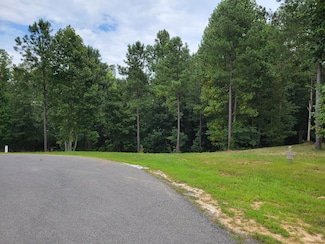 300 Deer Ridge Point, Jasper, TN 37347