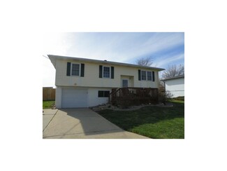 902 N 15th Terrace, Savannah, MO 64485