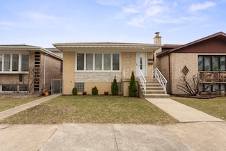 4567 N Merrimac Ave, Chicago, IL 60630