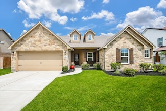 11819 Eagle Ridge Dr, Mont Belvieu, TX 77535