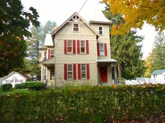 38 Payn Ave, Chatham, NY 12037