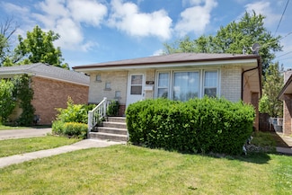 3126 Lee St, Melrose Park, IL 60164