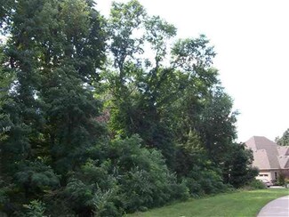 56332 Whispering Hill Dr Unit 13, Bristol, IN 46507