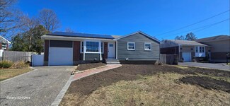 125 Burlington Ave, Deer Park, NY 11729