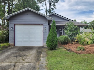 216 Michael Ave, Mary Esther, FL 32569