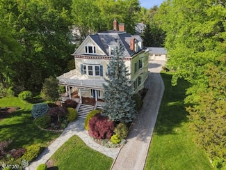59 Mountain Ave, Millburn, NJ 07041