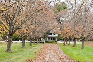 46 Cranbury Neck Rd, Cranbury, NJ 08512