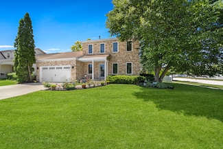 264 N Southport Rd, Mundelein, IL 60060