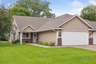 2601 Rosetown Ct, Saint Paul, MN 55113