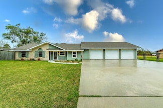 262 Leblanc Dr, Lockport, LA 70374