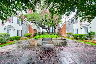 2635 Marilee Ln, Houston, TX 77057