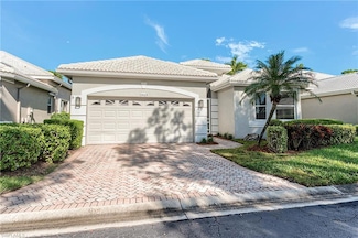 19319 Silver Oak Dr, Fort Myers, FL 33967