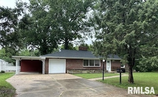 1811 Warren Ave, Mount Vernon, IL 62864