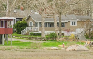 15 Bayview Rd, Marion, MA 02738