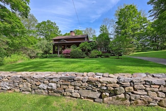 3 Halletts Rd, New Milford, CT 06776