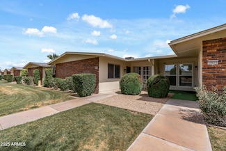 10613 W Highwood Ln, Sun City, AZ 85373