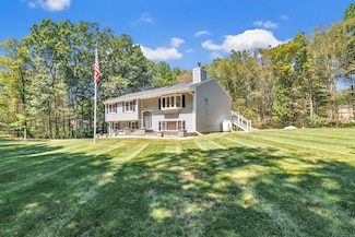 21 Greenbriar Rd, Oxford, CT 06478