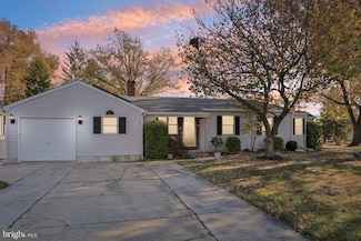 617 Orchard Way, Mount Laurel, NJ 08054