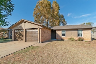 1205 Swan Lake Rd, Edmond, OK 73003