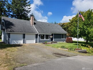 380 Prairie Dr, Forks, WA 98331