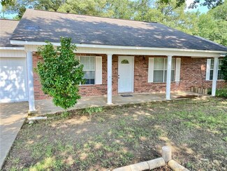 1703 Dogwood Ln, Pollock, LA 71467