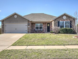 2709 W Charlotte St, Broken Arrow, OK 74011