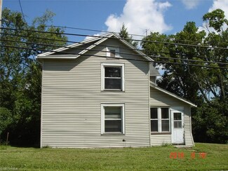 540 Bacon Ave, East Palestine, OH 44413