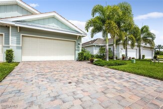 14533 Edgewater Cir, Naples, FL 34114