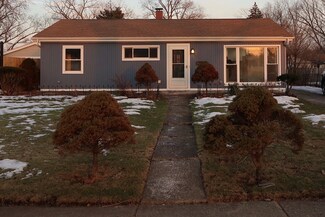 371 N Westmore Ave, Villa Park, IL 60181