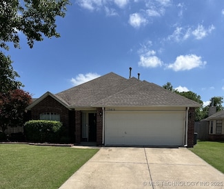 19416 E 38th St S, Broken Arrow, OK 74014