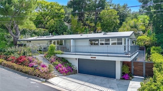 3521 Stonewood Dr, Sherman Oaks, CA 91403