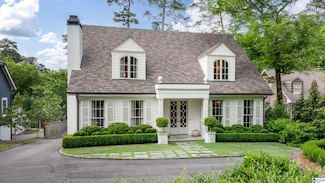 3744 Mountain Park Dr, Mountain Brook, AL 35213