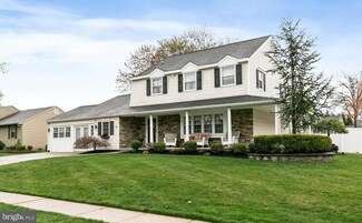 141 Red Stone Ridge, Delran, NJ 08075