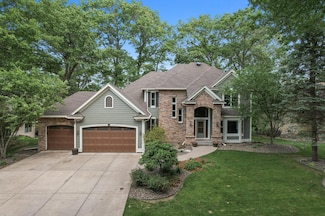 36 Forest Trail, Saint Paul, MN 55115