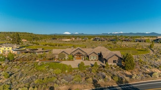 61581 Hardin Martin Ct, Bend, OR 97702