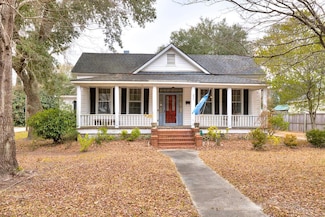 227 N Church St, Manning, SC 29102