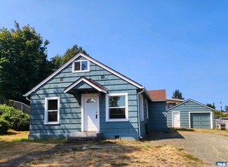 2422 S Peabody St, Port Angeles, WA 98362