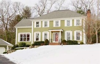 10 Rogers Way, Waltham, MA 02452