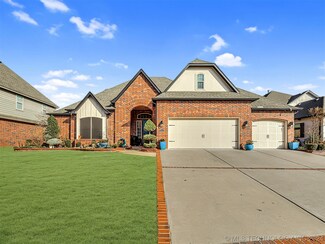 4111 N Lions Ct, Broken Arrow, OK 74012
