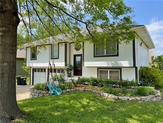 15526 Elm St, Basehor, KS 66007