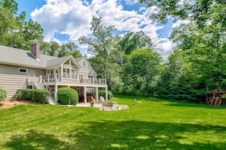 57 E Pleasant Lake Rd, Saint Paul, MN 55127