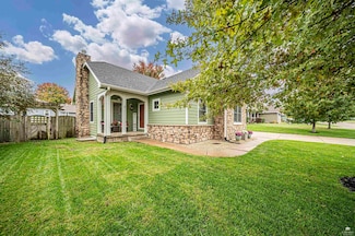 1311 Meadow Ln, Abilene, KS 67410