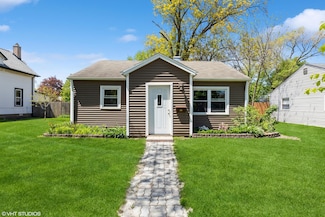 316 N Dwiggins Ave, Griffith, IN 46319