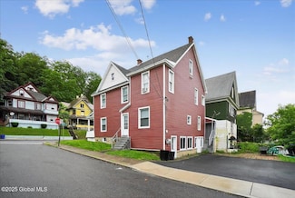 329 E Main St, Amsterdam, NY 12010