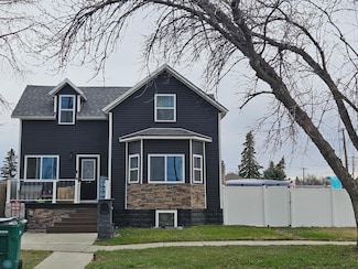116 2nd Ave N, Wahpeton, ND 58075